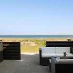 Vakantiehuis 1 Bedroom Cozy In *