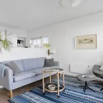 1 Bedroom Cozy In *