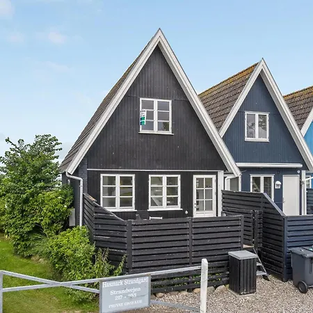 Beautiful In With House Sea View