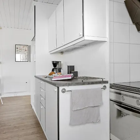 1 Bedroom Cozy In Feriehus