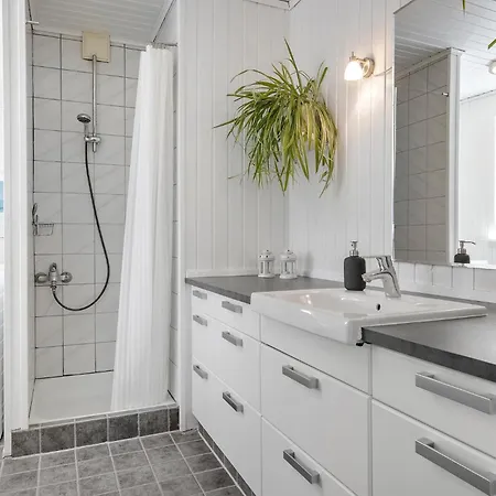 1 Bedroom Cozy In Feriehus *