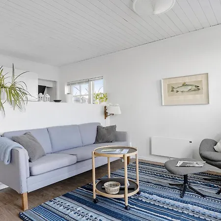 Beautiful In With House Sea View *
