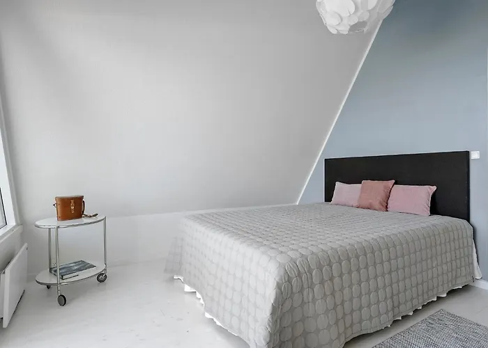 1 Bedroom Cozy In Ferienhaus *