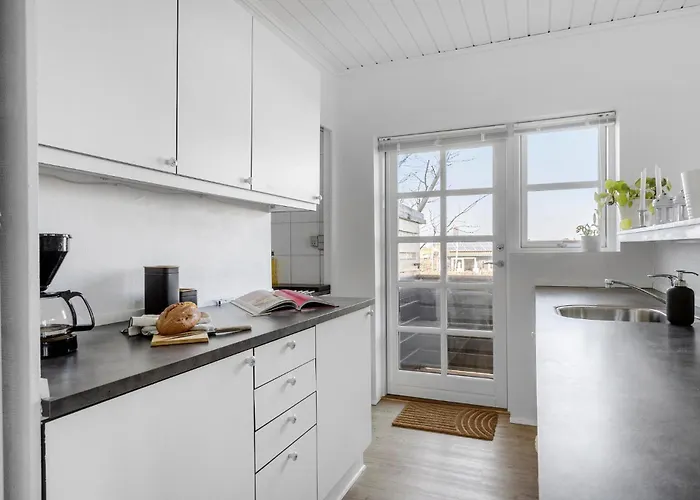 Ferienhaus 1 Bedroom Cozy In