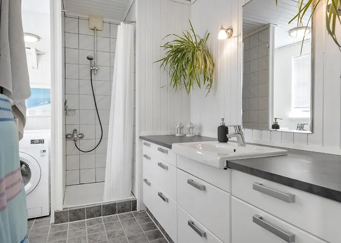 1 Bedroom Cozy In Ferienhaus *